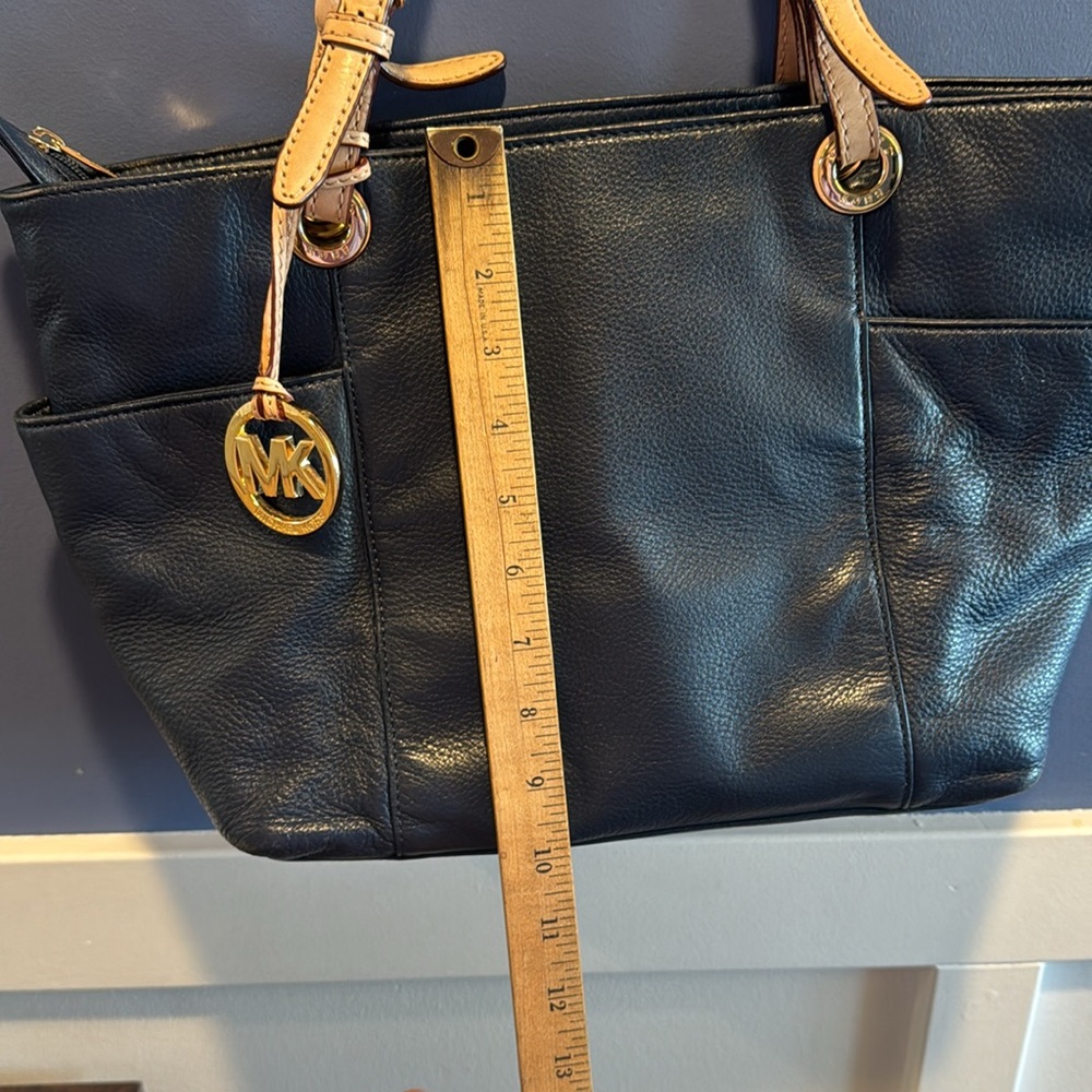 Michael Kors Small Tote Bag navy blue with tan straps - Picture 11 of 13